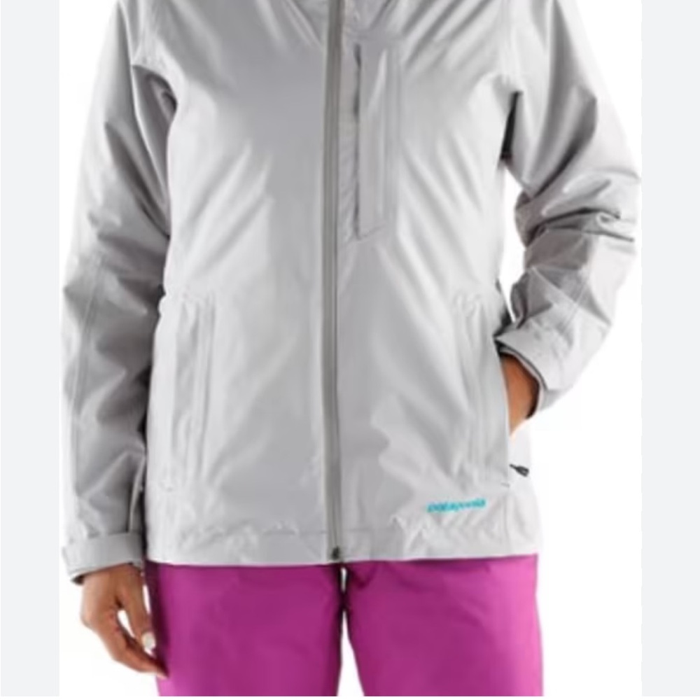 Patagonia Women's Light Gray Ski Snowbelle 3 in 1 jacket
